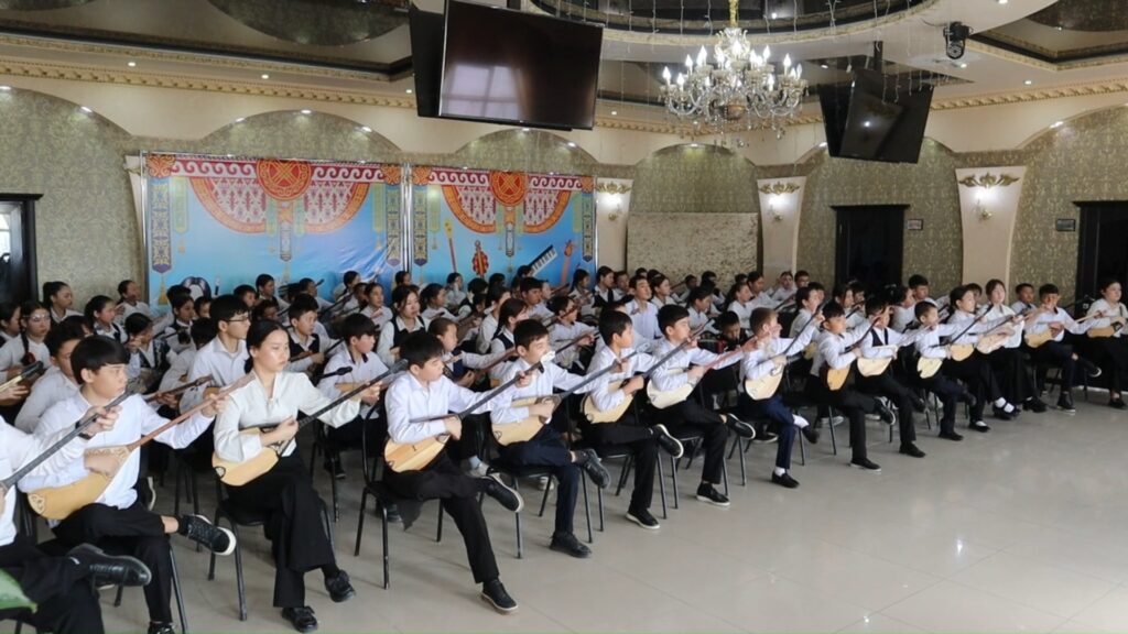 Мұнайлы ауданы бойынша Наурызнаманың «Жаңару» күніне орай оқушыларымыздың қатысуымен Өнер…