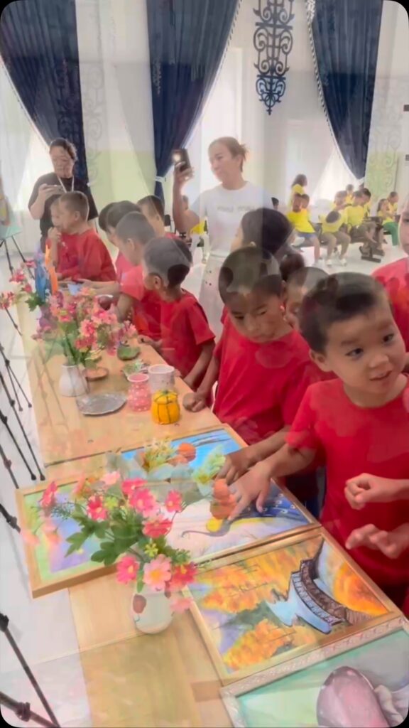 🌈🎨«Атамекен» аула клубының ерекше көрмесі! Бүгін 12 мектепте “Атамекен summer&hellip;